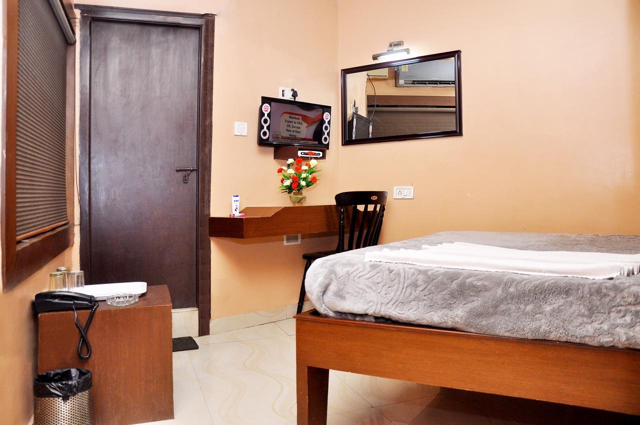 Royal Avenue Hotel Bengaluru Zewnętrze zdjęcie