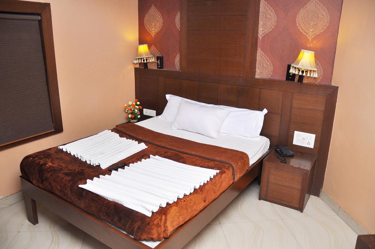 Royal Avenue Hotel Bengaluru Zewnętrze zdjęcie